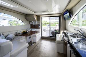 40ft Carver Yacht For Sale