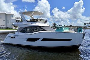 40ft Carver Yacht For Sale