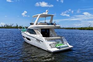 40ft Carver Yacht For Sale