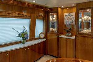 2007 Hatteras 80 thumbnail 30