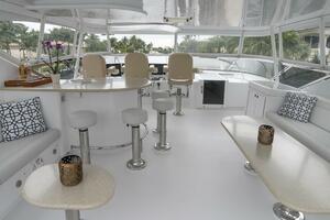 Hatteras 80 Gallopin- Flybridge