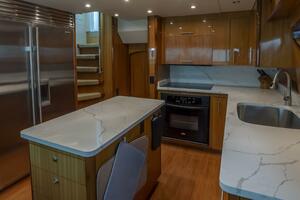 Hatteras 80 Gallopin- Galley