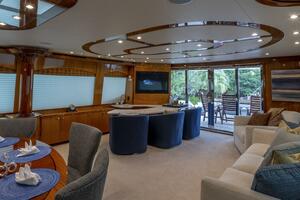 Hatteras 80 Gallopin- Salon