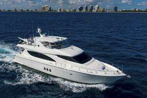 2007 Hatteras 80 thumbnail 1