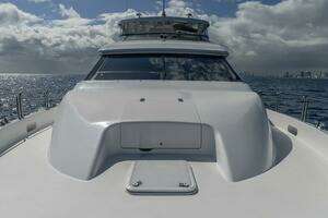 2007 Hatteras 80 thumbnail 22
