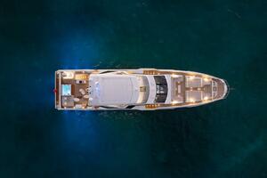 LA MAMA 105ft Azimut Yacht For Sale
