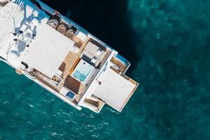 LA MAMA 105ft Azimut Yacht For Sale