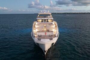 LA MAMA 105ft Azimut Yacht For Sale