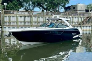 Mia Victoria 38ft Monterey Yacht For Sale