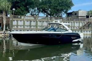 Mia Victoria 38ft Monterey Yacht For Sale
