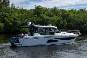 Sea Scape 34ft Jeanneau Yacht For Sale
