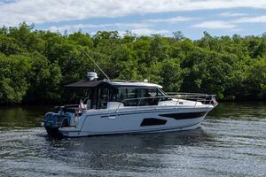 Sea Scape 34ft Jeanneau Yacht For Sale