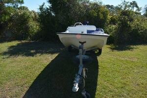 13ft Boston Whaler Yacht For Sale