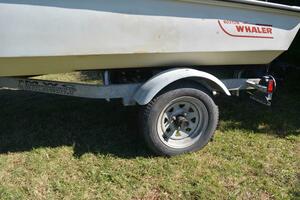 13ft Boston Whaler Yacht For Sale