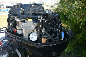 13ft Boston Whaler Yacht For Sale