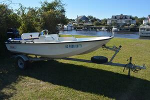 13ft Boston Whaler Yacht For Sale
