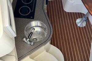 ZIG ZAG 33ft Grady White Yacht For Sale