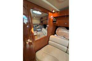2007 Regal 3760 Sportyacht thumbnail 43