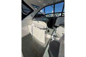 2007 Regal 3760 Sportyacht thumbnail 15