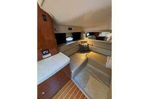 2007 Regal 3760 Sportyacht thumbnail 47