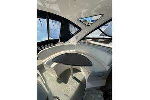 2007 Regal 3760 Sportyacht thumbnail 27