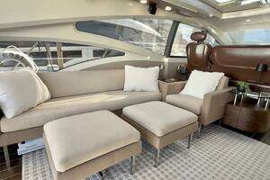 2011 Azimut 68S thumbnail 14
