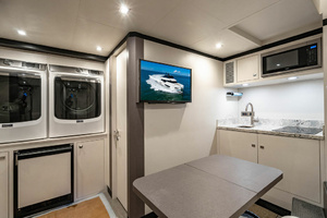 84FT (25.6M) OCEAN ALEXANDER