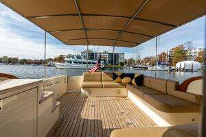 2016 Palm Beach Motor Yachts PB50 thumbnail 17