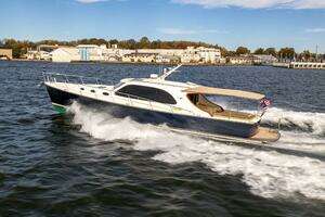 2016 Palm Beach Motor Yachts PB50 thumbnail 14