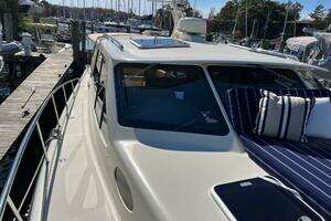 2016 Palm Beach Motor Yachts PB50 thumbnail 4