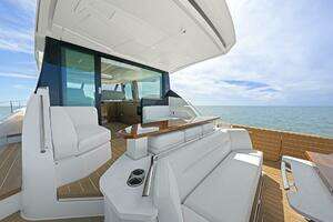 2023 Tiara Yachts EX 60 thumbnail 46
