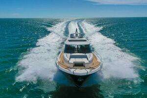 2023 Tiara Yachts EX 60 thumbnail 10