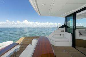 2023 Tiara Yachts EX 60 thumbnail 39