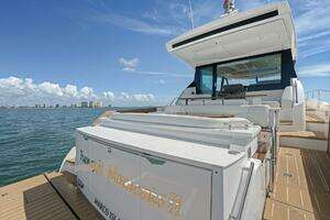 2023 Tiara Yachts EX 60 thumbnail 94