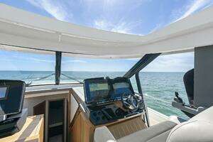 2023 Tiara Yachts EX 60 thumbnail 20