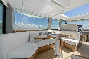 2023 Tiara Yachts EX 60 thumbnail 29