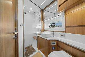 2023 Tiara Yachts EX 60 thumbnail 60
