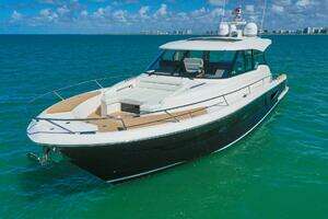 2023 Tiara Yachts EX 60 thumbnail 8