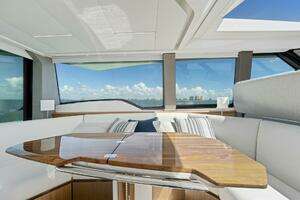 2023 Tiara Yachts EX 60 thumbnail 31