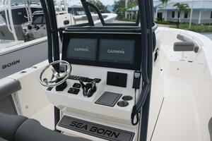 26ft Sea Born Yacht For Sale