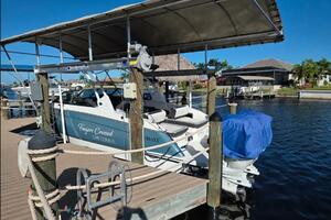 Fingers Crossed 28ft Cobalt Yacht For Sale