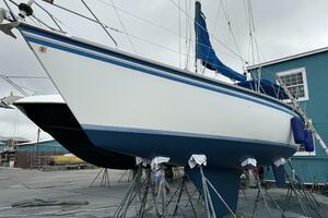 Relentless 34ft Hunter Yacht For Sale