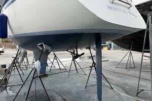 Relentless 34ft Hunter Yacht For Sale