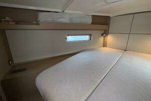 2022 Beneteau Oceanis 40.1 thumbnail 44