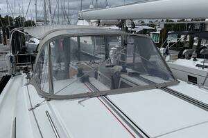 2022 Beneteau Oceanis 40.1 thumbnail 21