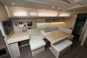 2022 Beneteau Oceanis 40.1 thumbnail 29