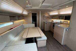 2022 Beneteau Oceanis 40.1 thumbnail 25