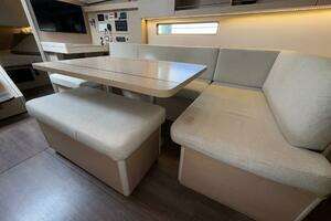 2022 Beneteau Oceanis 40.1 thumbnail 28