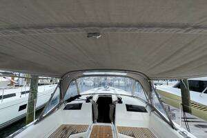 2022 Beneteau Oceanis 40.1 thumbnail 20