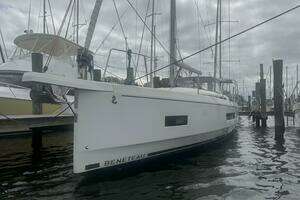 2022 Beneteau Oceanis 40.1 thumbnail 2